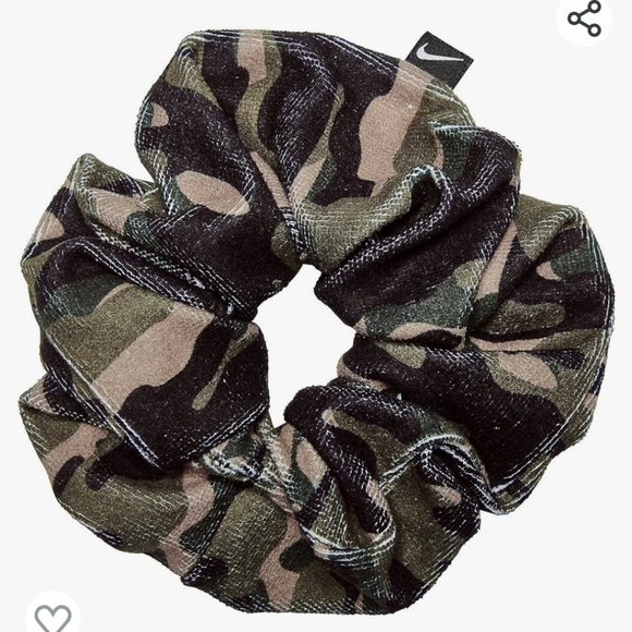 Nike Large Gathered Camo Scrunchie - Picture 1 of 2
